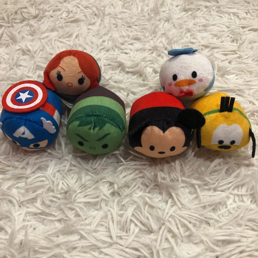 Tsum Tsum Disney and Marvel Plush Set